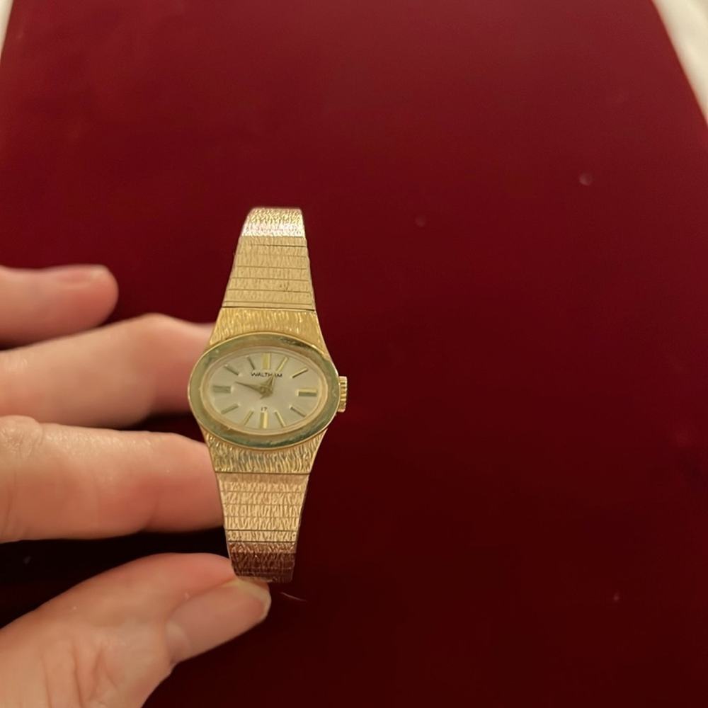 Vintage Manual Waltham Watch